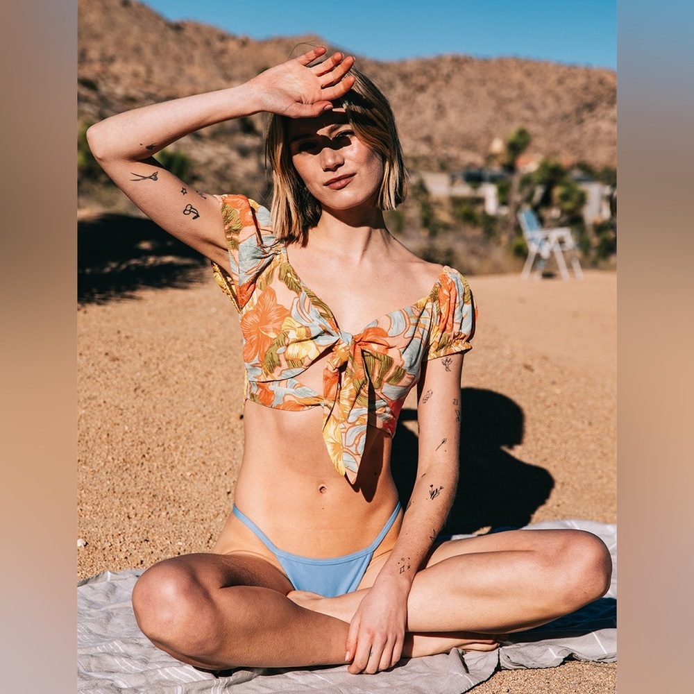 VOLCOM Tropical Spice Womens Crop Top